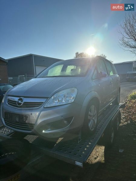 Минивэн Opel Zafira 2009 в Прилуках