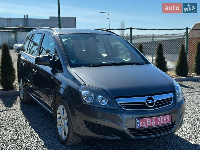 Мінівен Opel Zafira 2012 в Вінниці
