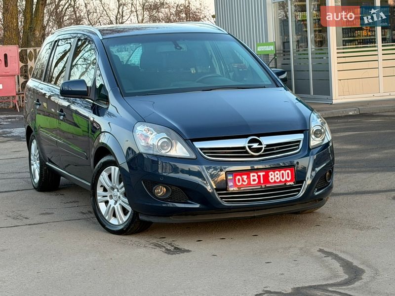 Минивэн Opel Zafira 2011 в Лубнах