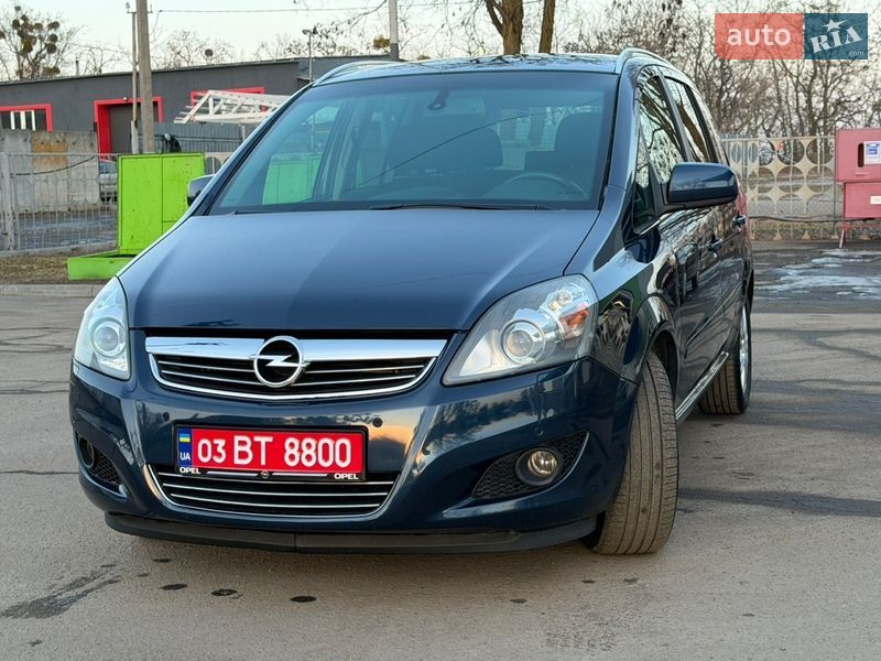 Минивэн Opel Zafira 2011 в Лубнах