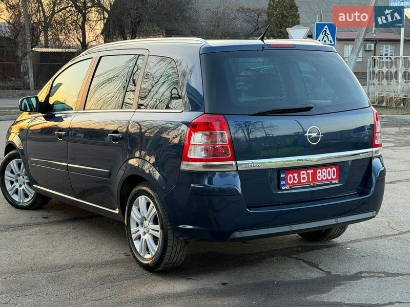 Минивэн Opel Zafira 2011 в Лубнах