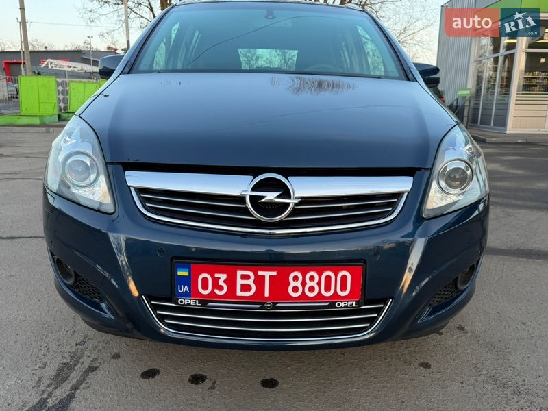 Минивэн Opel Zafira 2011 в Лубнах