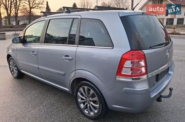 Мінівен Opel Zafira 2010 в Луцьку