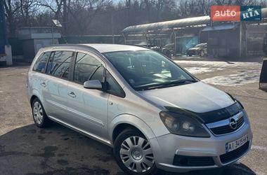 Минивэн Opel Zafira 2008 в Киеве