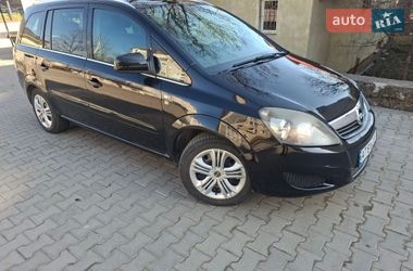 Минивэн Opel Zafira 2010 в Галиче