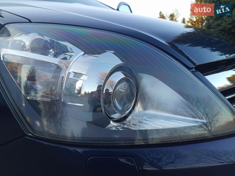 Минивэн Opel Zafira 2012 в Ровно