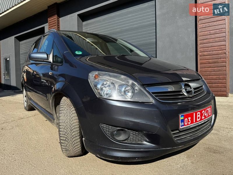 Минивэн Opel Zafira 2009 в Белой Церкви