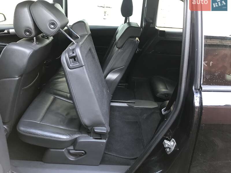 Минивэн Opel Zafira 2009 в Луцке