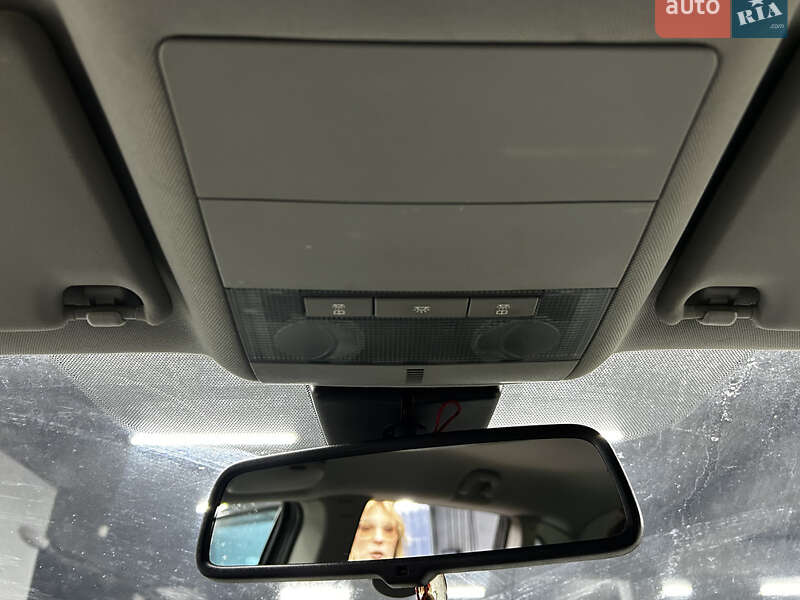 Минивэн Opel Zafira 2011 в Черновцах