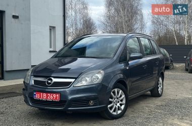 Минивэн Opel Zafira 2007 в Седлище