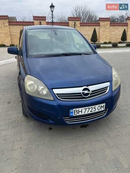 Мінівен Opel Zafira 2010 в Ізмаїлі