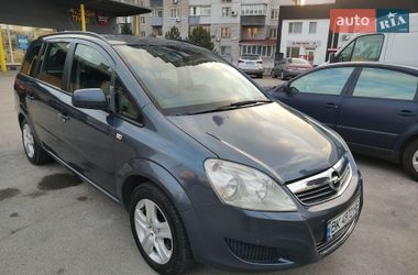 Минивэн Opel Zafira 2009 в Запорожье
