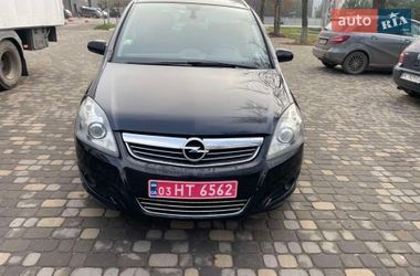 Минивэн Opel Zafira 2009 в Луцке