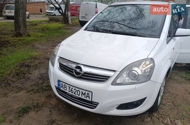 Минивэн Opel Zafira 2009 в Виннице