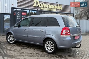 Минивэн Opel Zafira 2009 в Днепре