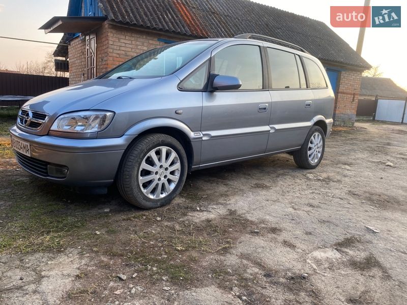 Минивэн Opel Zafira 2004 в Немирове