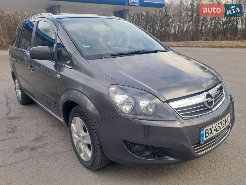 Мінівен Opel Zafira 2011 в Славуті