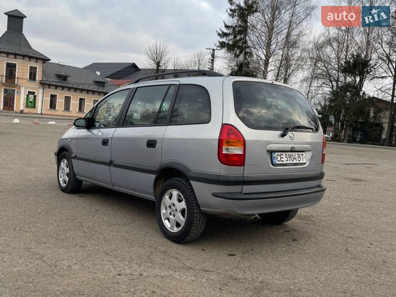 Минивэн Opel Zafira 2002 в Глыбокой