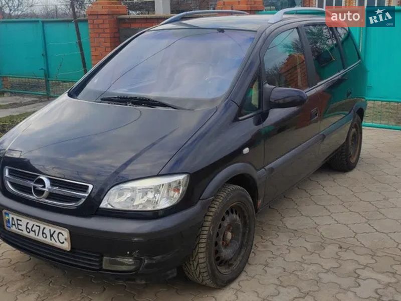 Минивэн Opel Zafira 2003 в Ниве Трудовой