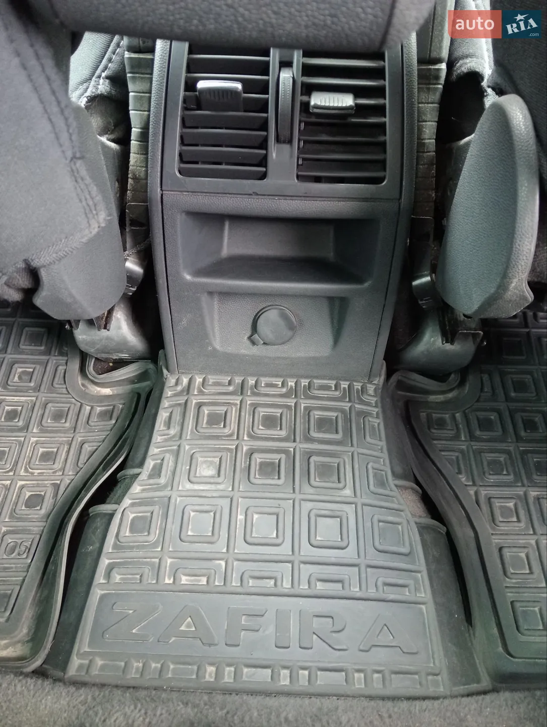 2010 Opel Zafira - мініатюра 24