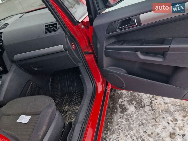 Мінівен Opel Zafira 2012 в Львові