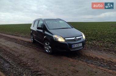 Минивэн Opel Zafira 2010 в Тернополе