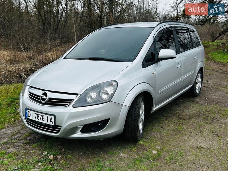 Opel Zafira 2013 Opel Zafira 2013