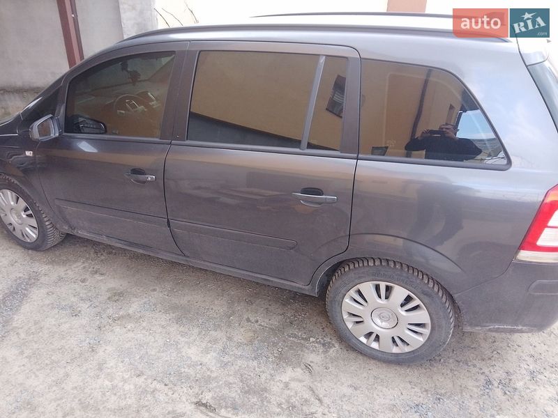 Opel Zafira 2008