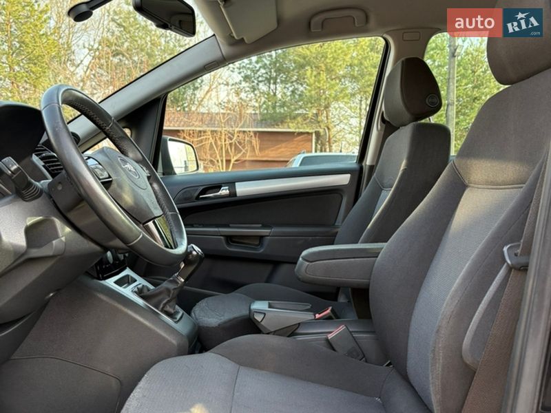 Мінівен Opel Zafira 2011 в Білій Церкві