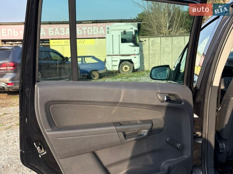 Мінівен Opel Zafira 2011 в Білій Церкві