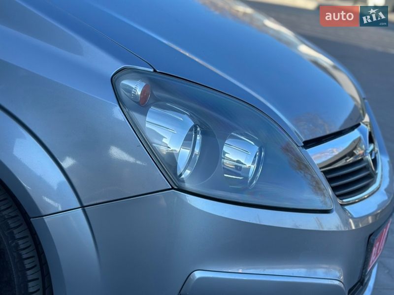 Минивэн Opel Zafira 2006 в Владимире