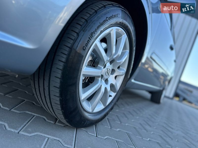 Минивэн Opel Zafira 2006 в Владимире