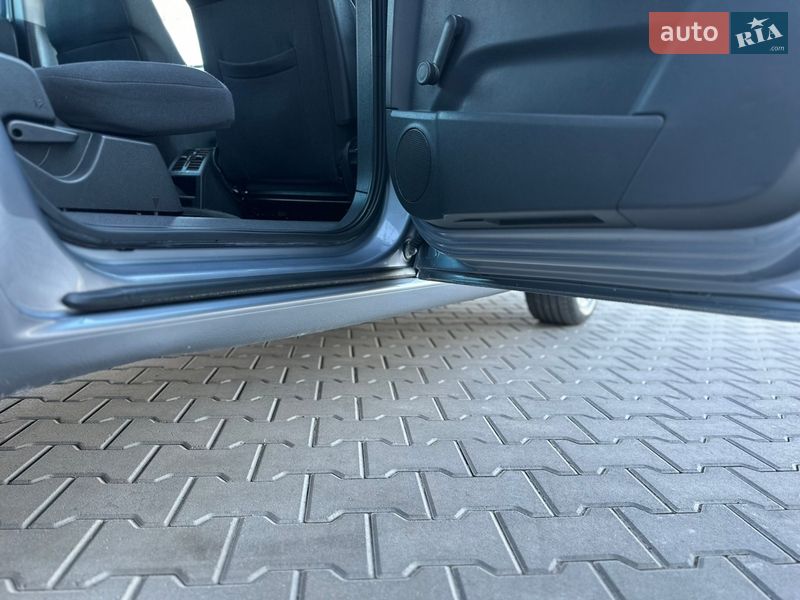 Минивэн Opel Zafira 2006 в Владимире