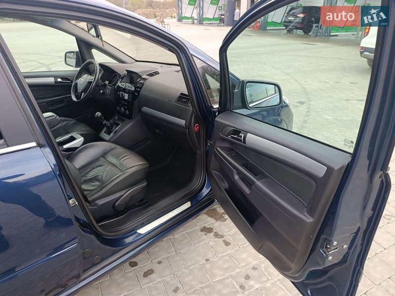 Минивэн Opel Zafira 2011 в Ивано-Франковске фото 47 Минивэн Opel Zafira 2011 в Ивано-Франковске