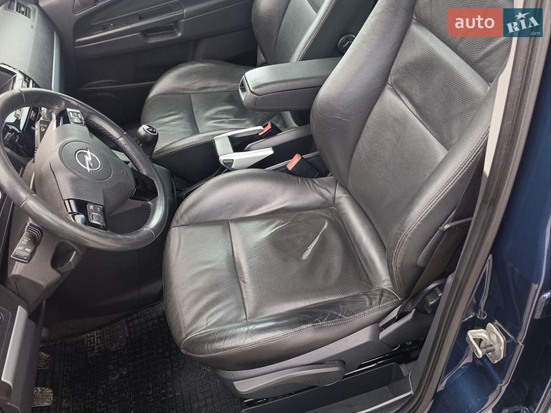 Минивэн Opel Zafira 2011 в Ивано-Франковске фото 66 Минивэн Opel Zafira 2011 в Ивано-Франковске