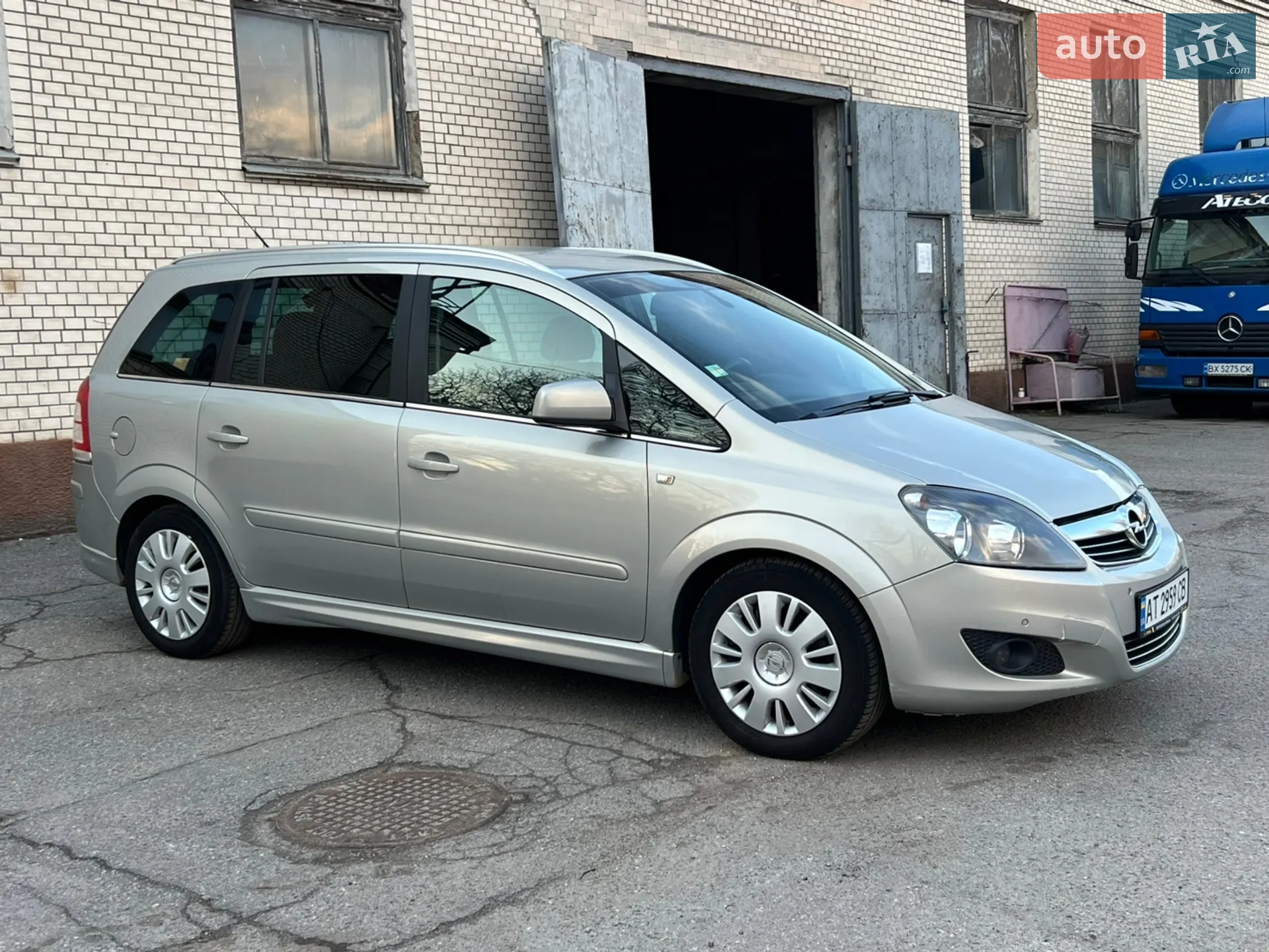 2010 Opel Zafira - мініатюра 8