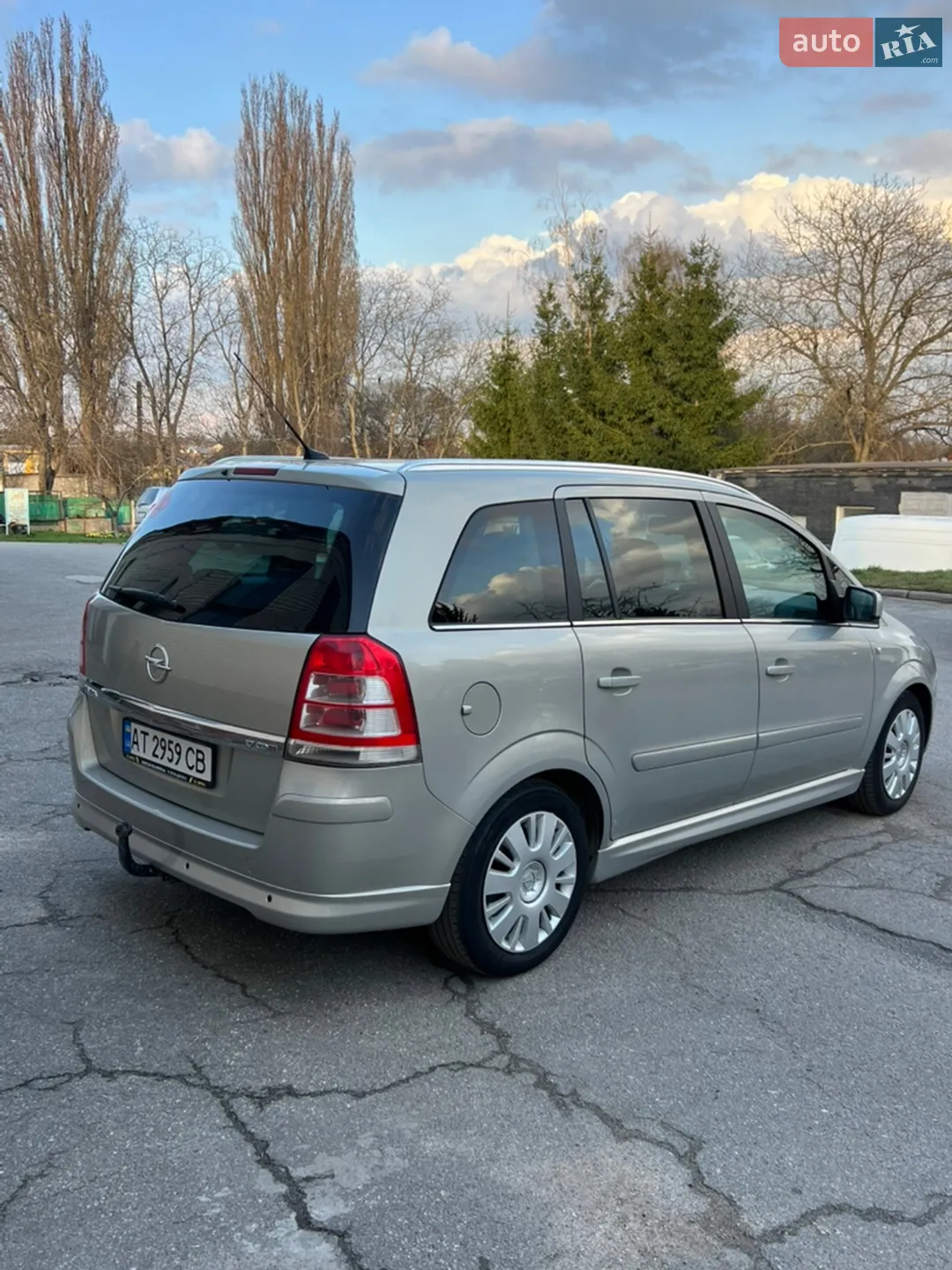 2010 Opel Zafira - мініатюра 18