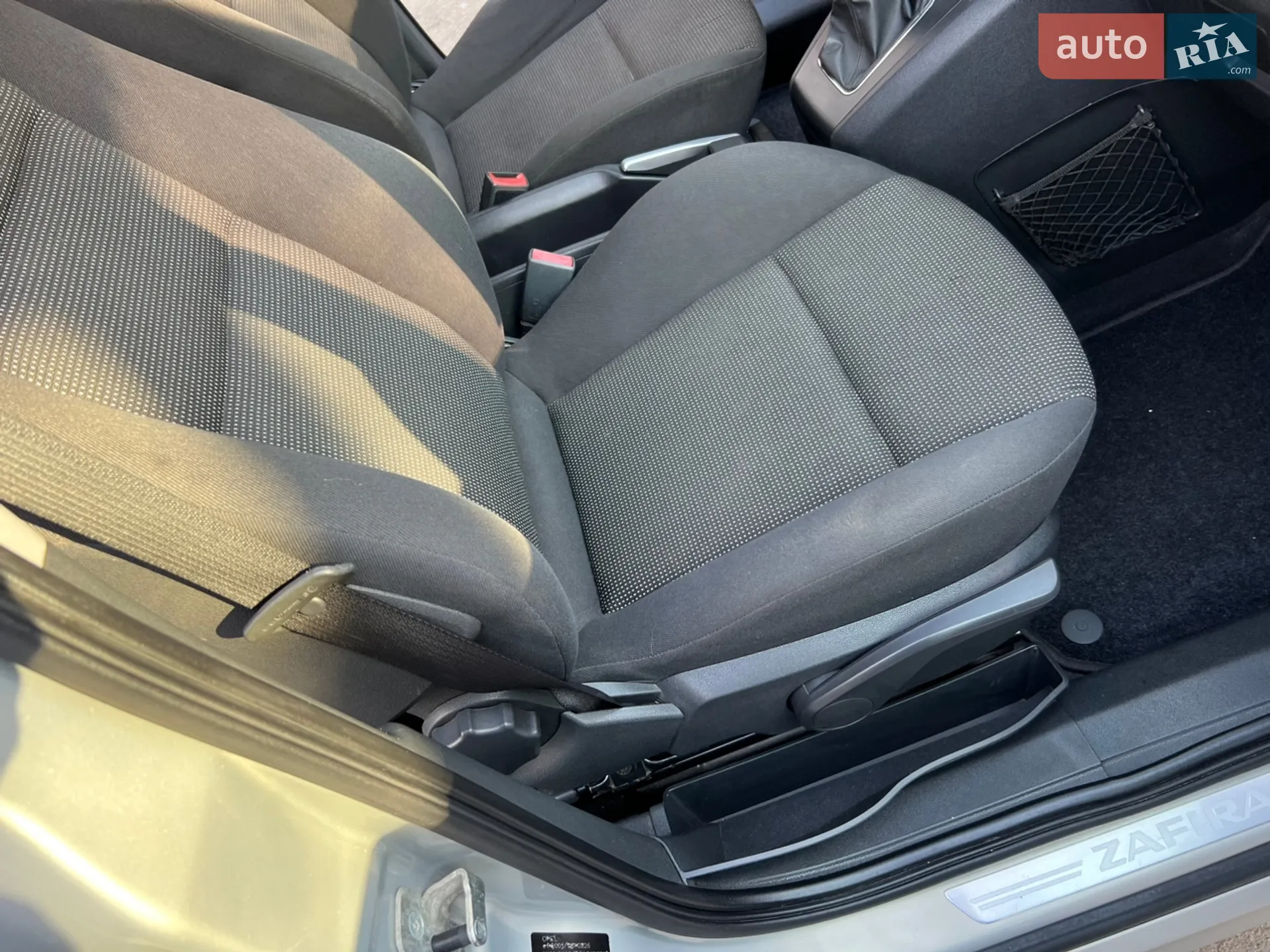 2010 Opel Zafira - мініатюра 28