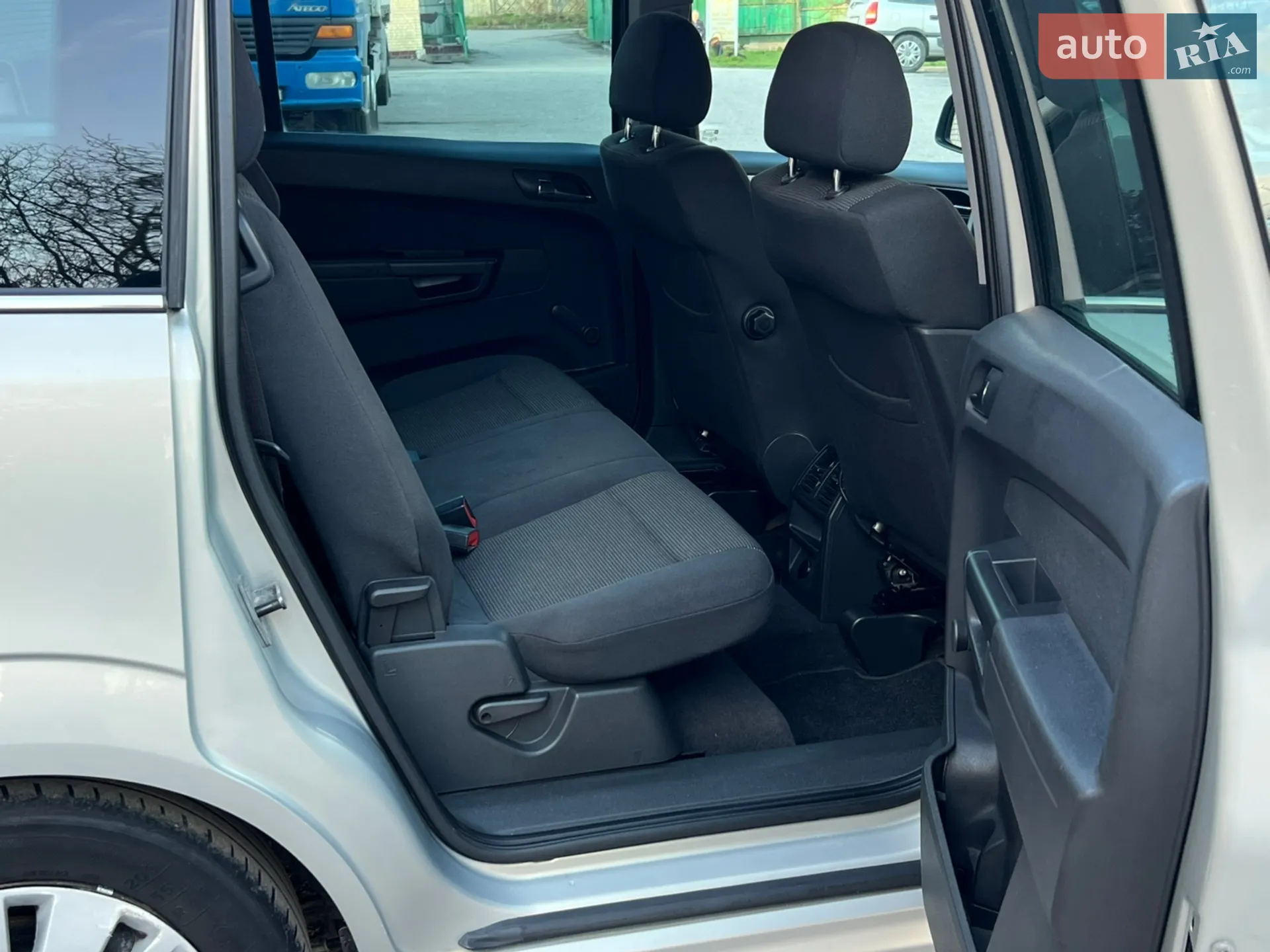 2010 Opel Zafira - мініатюра 38