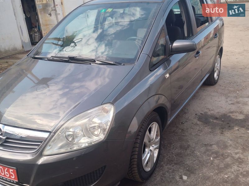 Мінівен Opel Zafira 2009 в Рівному