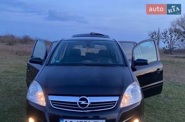 Минивэн Opel Zafira 2008 в Олыке