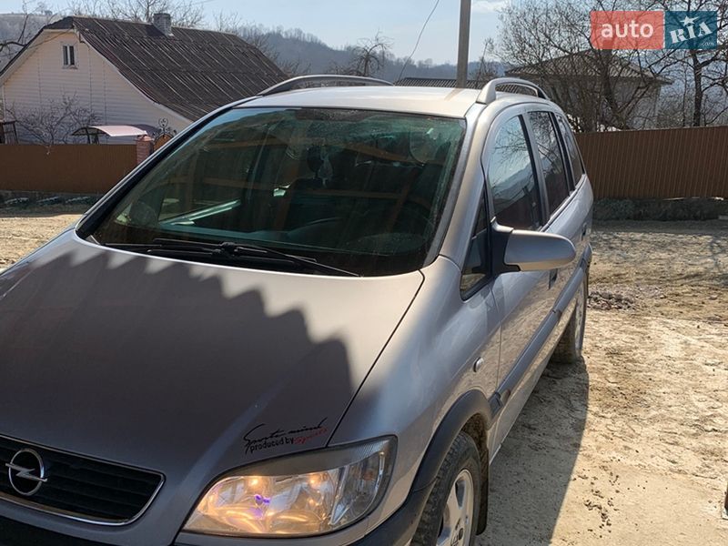Opel Zafira 2002