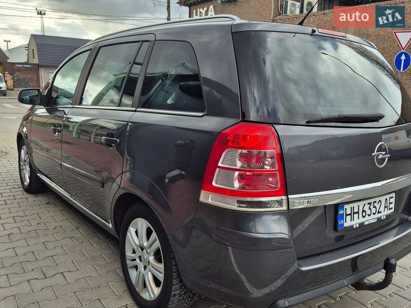 Мінівен Opel Zafira 2011 в Одесі