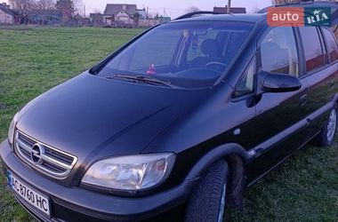 Минивэн Opel Zafira 2003 в Забороле