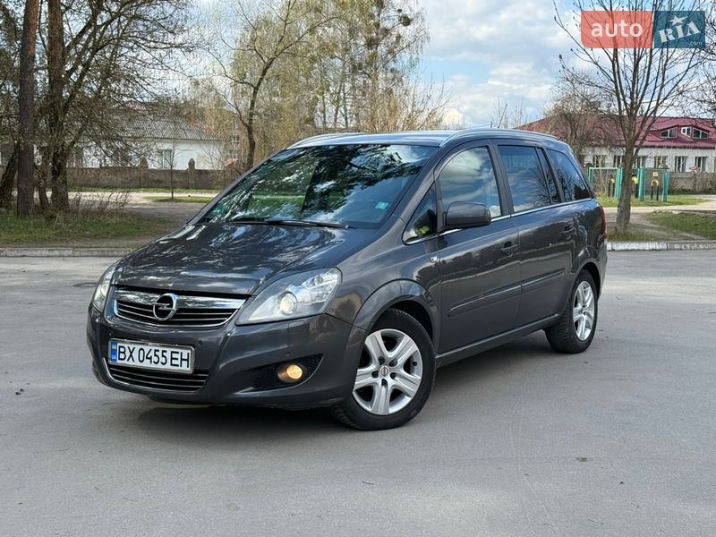 Opel Zafira 2012
