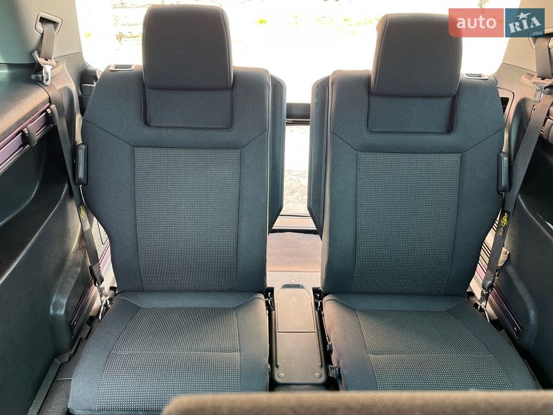 Минивэн Opel Zafira 2012 в Сумах