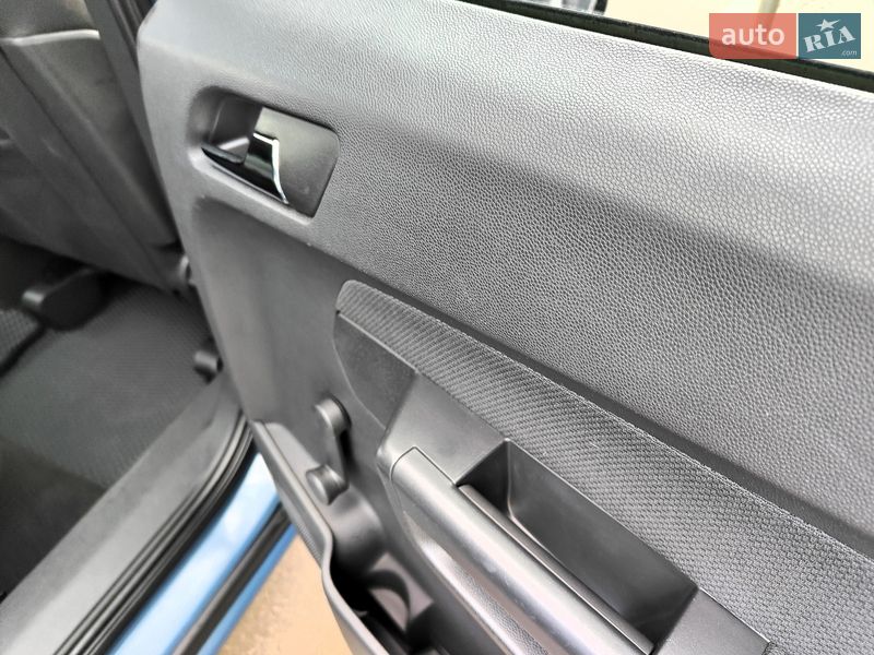 Минивэн Opel Zafira 2007 в Киеве фото 57 Минивэн Opel Zafira 2007 в Киеве