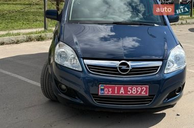 Минивэн Opel Zafira 2011 в Луцке