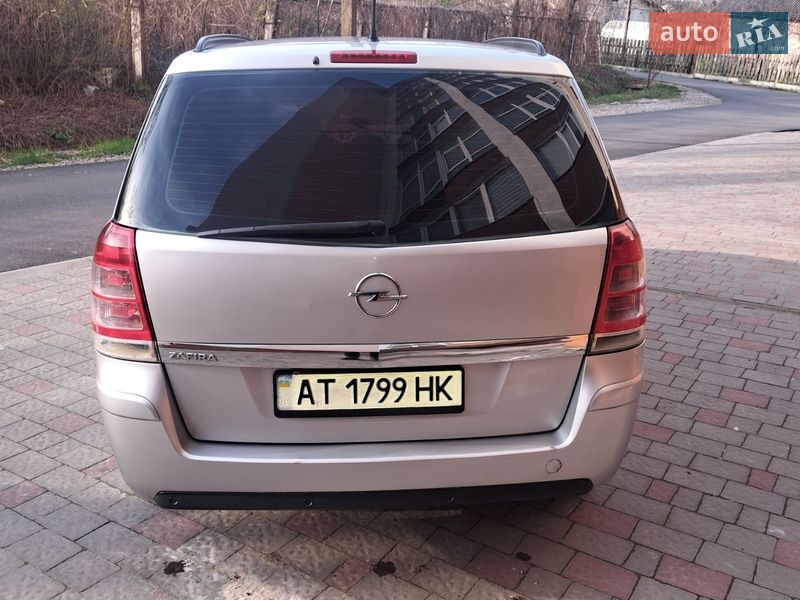 Минивэн Opel Zafira 2008 в Ивано-Франковске фото 5 Минивэн Opel Zafira 2008 в Ивано-Франковске