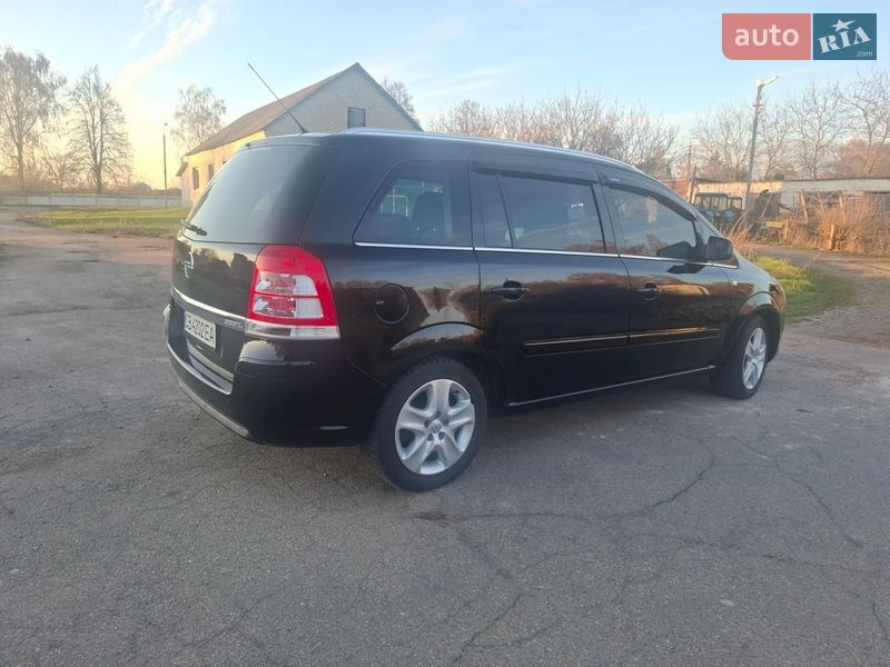 Минивэн Opel Zafira 2011 в Нежине